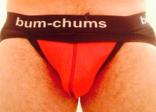 review: Bum Chums