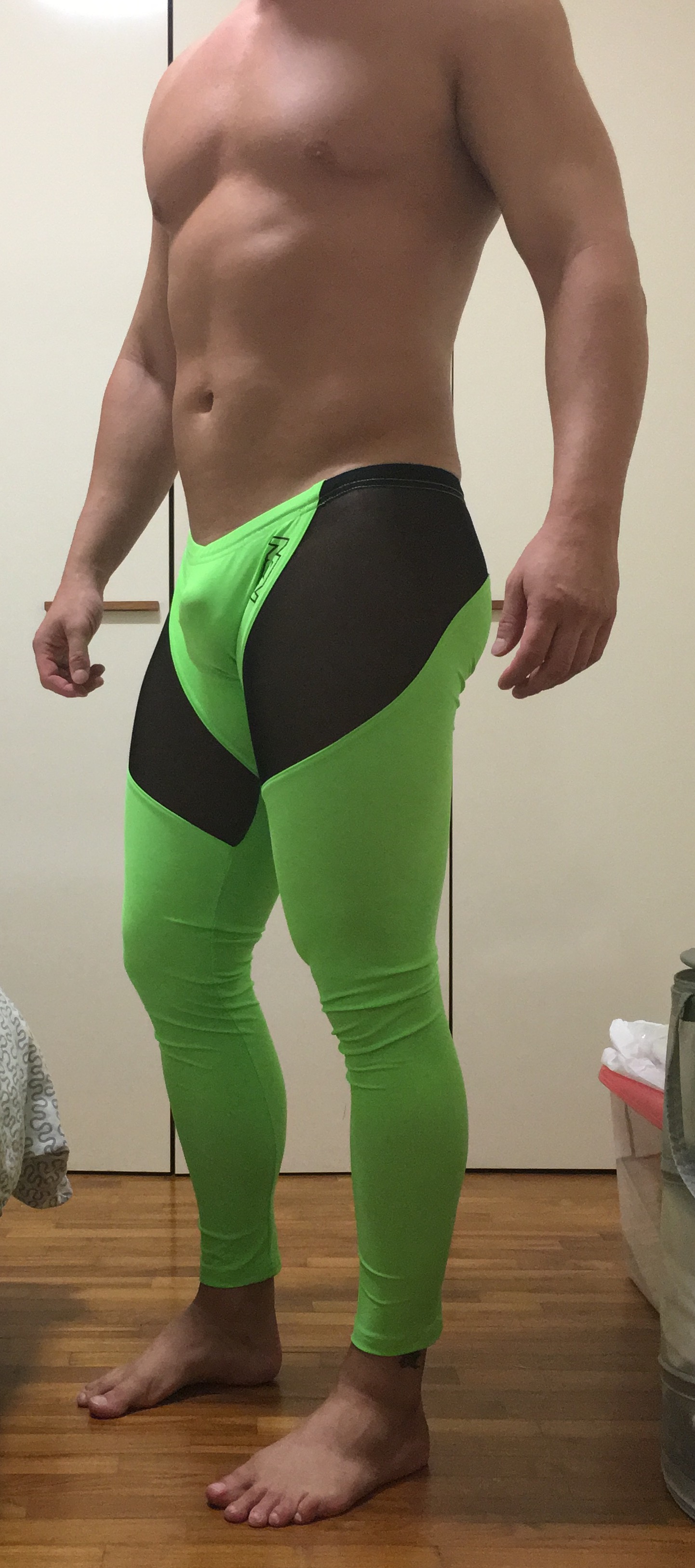 Guest Review – N2N Lime Green Tights